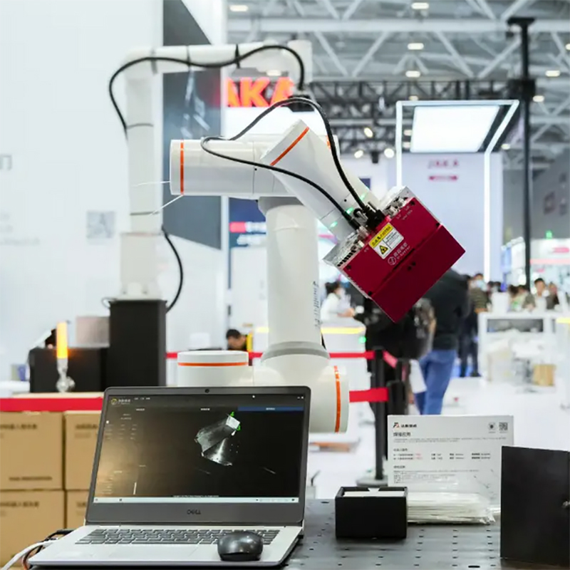 Aanpasbare oplossingen: Lasrob - Robot Arm Teach Pendant recensie en prijs